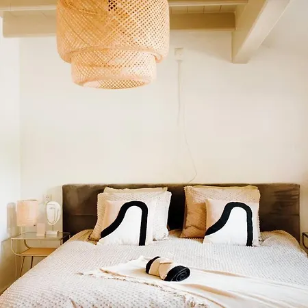 Holiday home Luxe Stolpboerderij Vol Sfeer En Authentieke Details Voor 4 In *