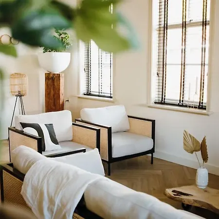 Luxe Stolpboerderij Vol Sfeer én Authentieke Details Voor 4 In * Twisk