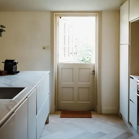 Holiday home Luxe Stolpboerderij Vol Sfeer En Authentieke Details Voor 4 In *