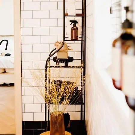 Luxe Stolpboerderij Vol Sfeer En Authentieke Details Voor 4 In Holiday home Twisk