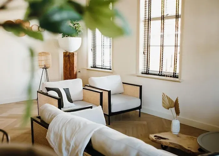 Luxe Stolpboerderij Vol Sfeer En Authentieke Details Voor 4 In * Twisk