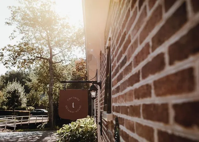 Luxe Stolpboerderij Vol Sfeer En Authentieke Details Voor 4 In Ferienhaus Twisk