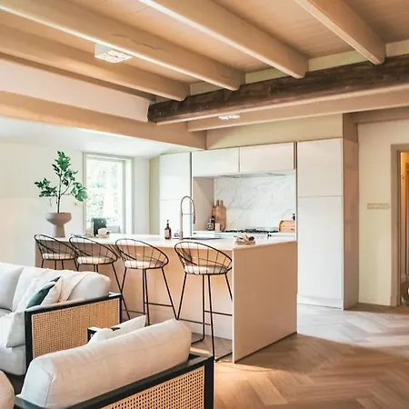 度假居 Luxe Stolpboerderij Vol Sfeer En Authentieke Details Voor 4 In