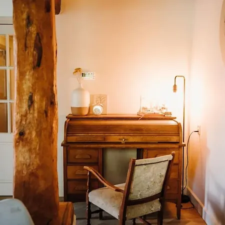 Luxe Stolpboerderij Vol Sfeer En Authentieke Details Voor 4 In Twisk